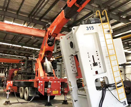 万冲镇提升工作效率，选择优质折臂吊租赁服务