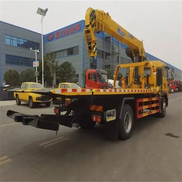 万冲镇附近小随车吊出租电话，轻松解决搬运烦恼