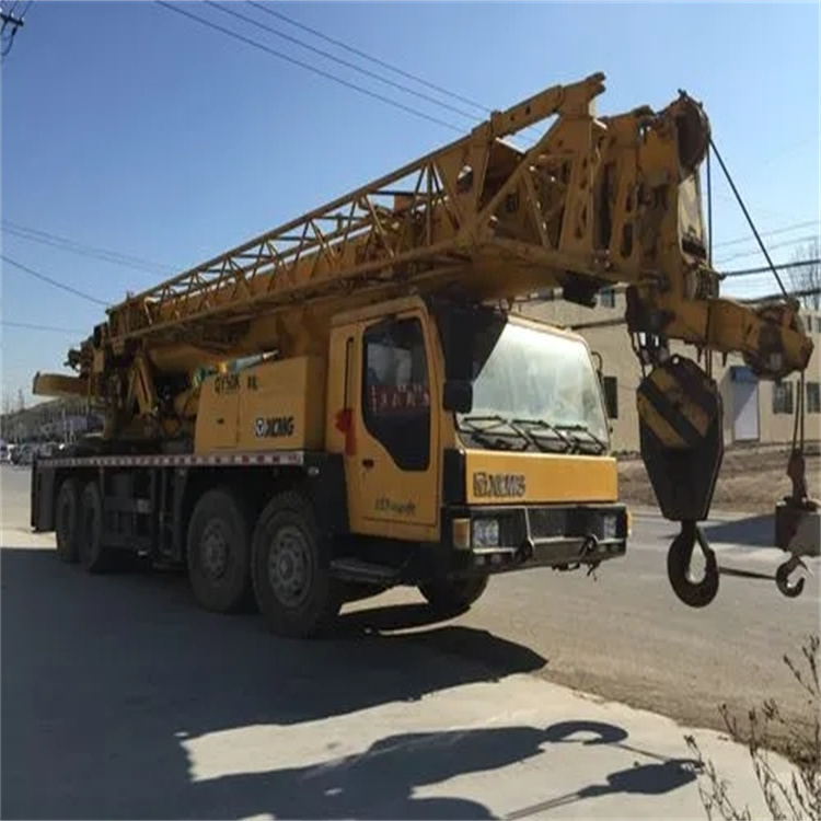 万冲镇哪里有专业吊车出租